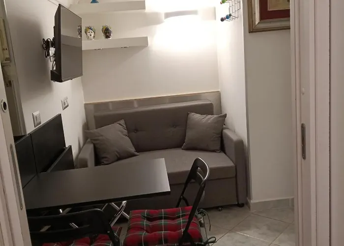 La Residenza Napoli Chiaia Short let Apartment Monolocale Standard